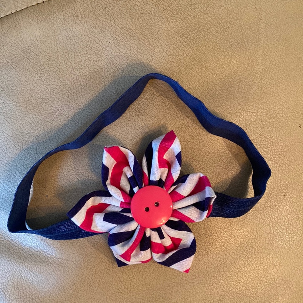 Infant/toddler/young girls Handmade by Two Little Ladies bow